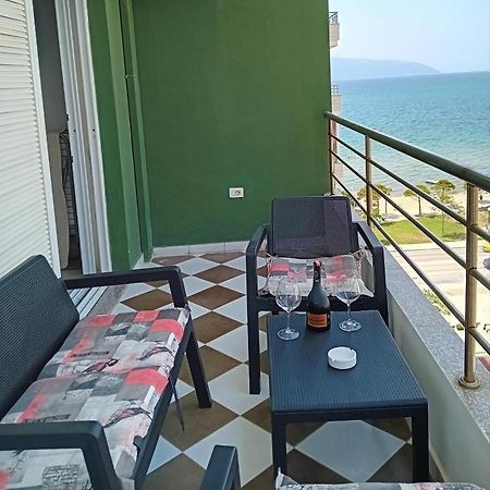 Luxury Appartament Lungomare Vlorë エクステリア 写真