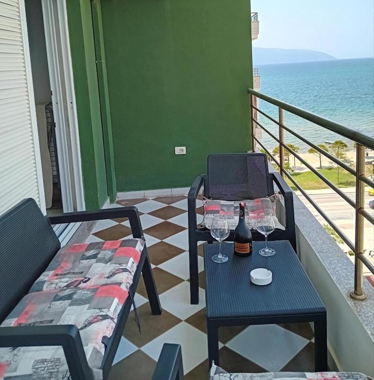 Luxury Appartament Lungomare Vlorë エクステリア 写真