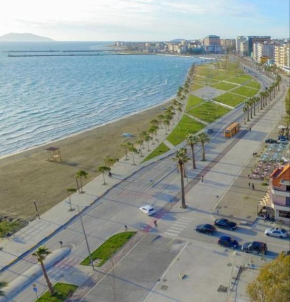 Luxury Appartament Lungomare Vlorë エクステリア 写真
