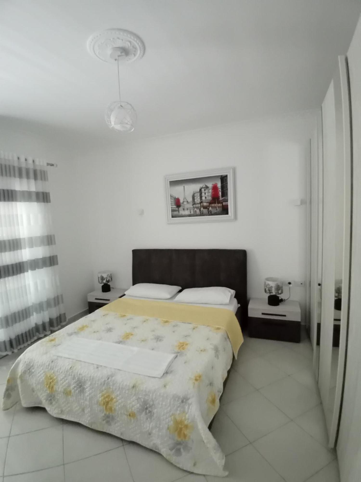 Luxury Appartament Lungomare Vlorë エクステリア 写真