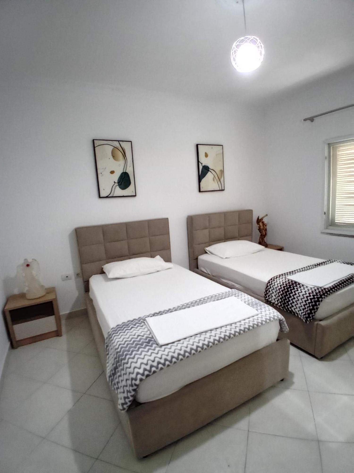 Luxury Appartament Lungomare Vlorë エクステリア 写真